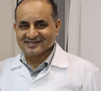 الدكتور حسن العديني